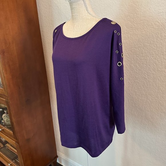 BY DESIGN Lightweight Pull Over Sweater with Grommets - Picture 2 of 9